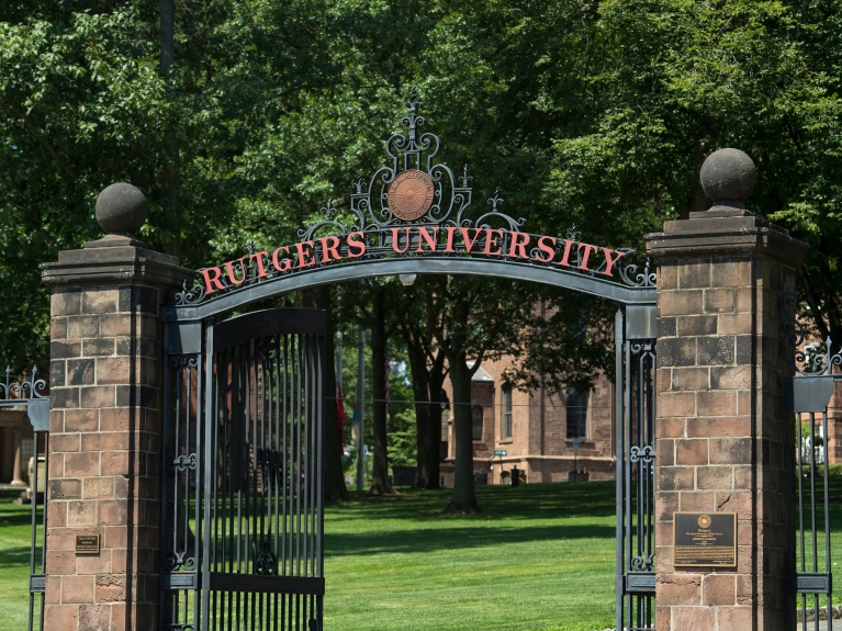 Our Community of Communicators Communicating about Rutgers